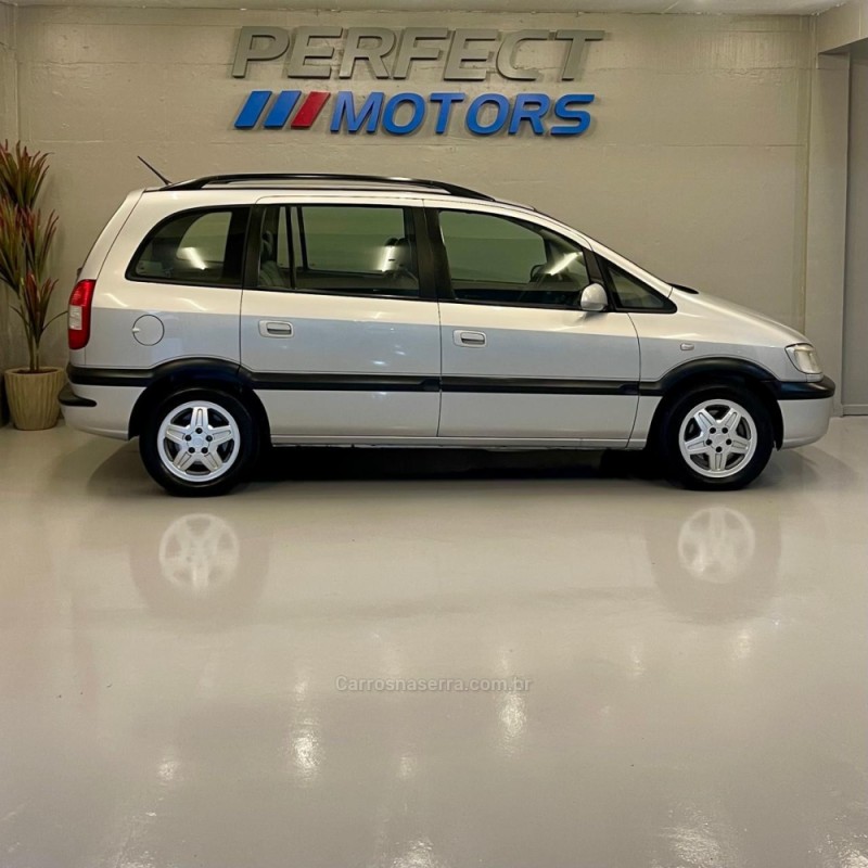 ZAFIRA 2.0 MPFI CD 16V GASOLINA 4P MANUAL - 2002 - BENTO GONçALVES