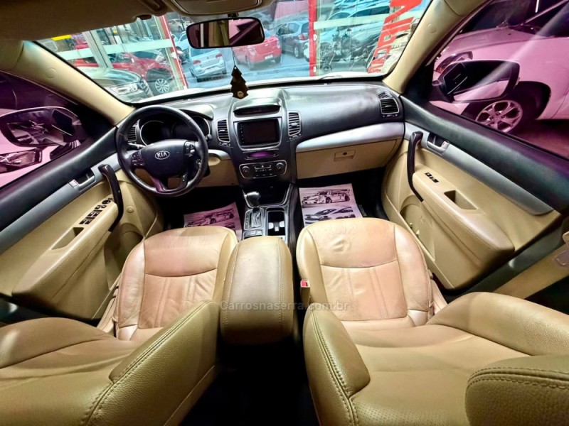 SORENTO 2.4 EX2 4X2 16V GASOLINA 4P AUTOMÁTICO - 2014 - ESTâNCIA VELHA