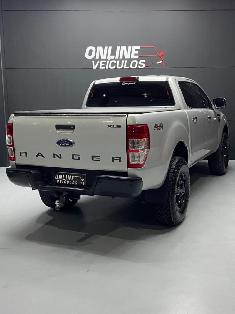 RANGER 2.2 XLS 4X4 CD 16V DIESEL 4P AUTOMÁTICO - 2017 - FARROUPILHA