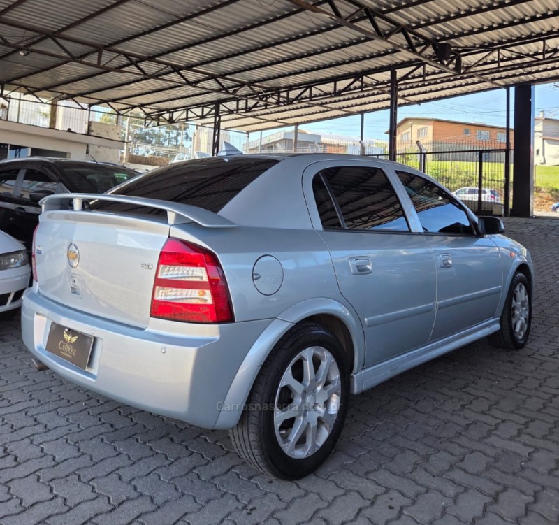 ASTRA 2.0 MPFI ADVANTAGE 8V FLEX 4P MANUAL - 2011 - CAXIAS DO SUL