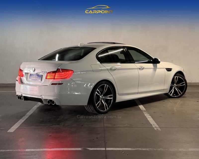 M5 4.4 V8 32V GASOLINA 4P AUTOMÁTICO - 2013 - CAXIAS DO SUL