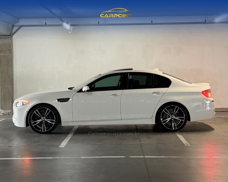 M5 4.4 V8 32V GASOLINA 4P AUTOMÁTICO - 2013 - CAXIAS DO SUL