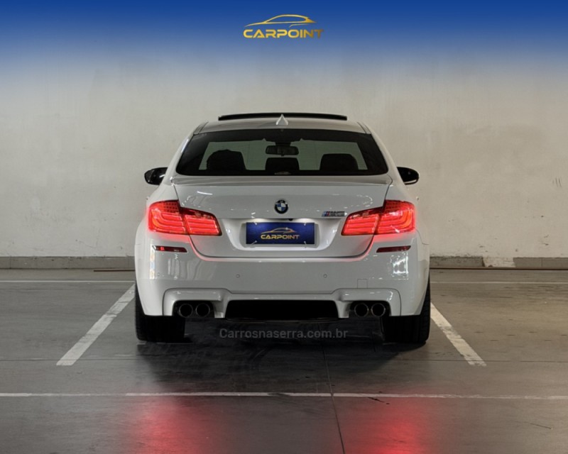 M5 4.4 V8 32V GASOLINA 4P AUTOMÁTICO - 2013 - CAXIAS DO SUL