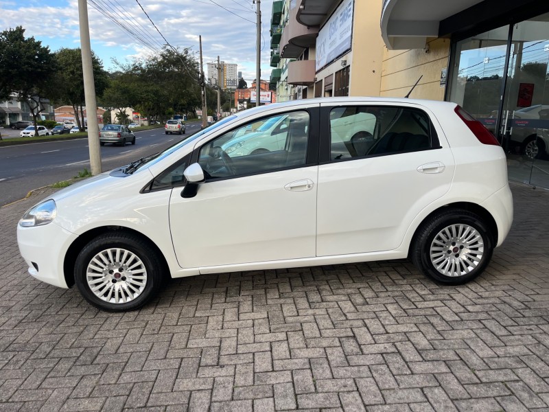 PUNTO 1.4 8V FLEX 4P MANUAL - 2010 - CAXIAS DO SUL