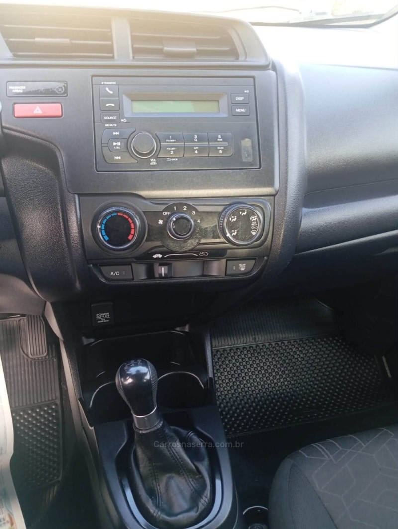 FIT 1.5 LX 16V FLEX 4P MANUAL - 2015 - PICADA CAFé