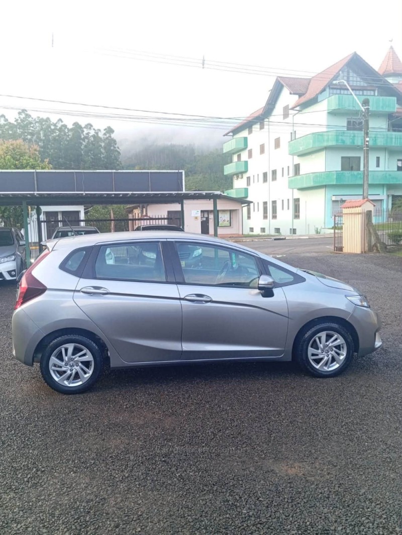 FIT 1.5 LX 16V FLEX 4P MANUAL - 2015 - PICADA CAFé