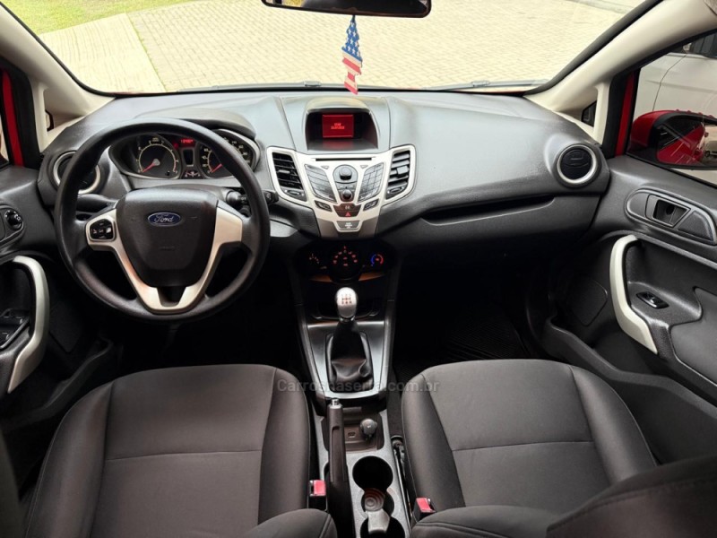 FIESTA 1.6 SE HATCH 16V FLEX 4P MANUAL - 2013 - CAXIAS DO SUL