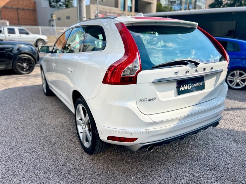 XC60 2.0 T5 R DESIGN TURBO GASOLINA 4P AUTOMÁTICO - 2014 - CAXIAS DO SUL