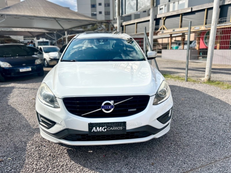 XC60 2.0 T5 R DESIGN TURBO GASOLINA 4P AUTOMÁTICO - 2014 - CAXIAS DO SUL
