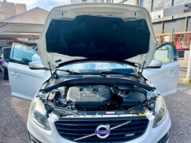 XC60 2.0 T5 R DESIGN TURBO GASOLINA 4P AUTOMÁTICO - 2014 - CAXIAS DO SUL