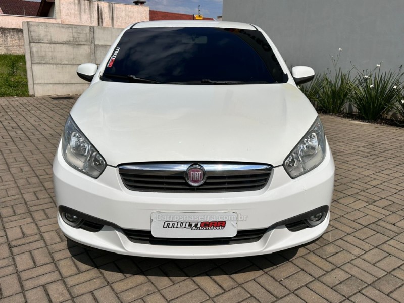 GRAND SIENA 1.4 MPI ATTRACTIVE 8V FLEX 4P MANUAL - 2013 - CAMPO BOM