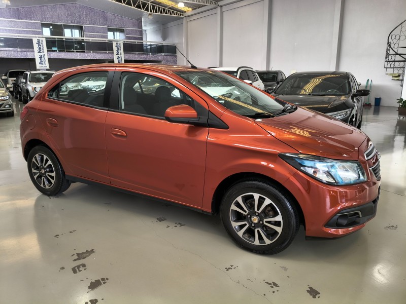 ONIX 1.4 MPFI LTZ 8V FLEX 4P MANUAL - 2013 - BENTO GONçALVES