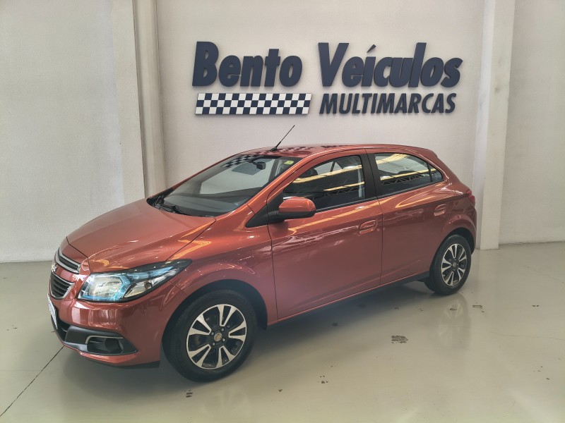 ONIX 1.4 MPFI LTZ 8V FLEX 4P MANUAL - 2013 - BENTO GONçALVES
