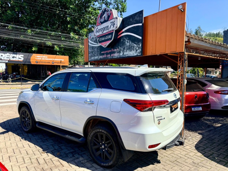 HILUX SW4 2.8 SRX 4X4 16V TURBO INTERCOOLER DIESEL 4P AUTOMÁTICO - 2018 - TRêS COROAS