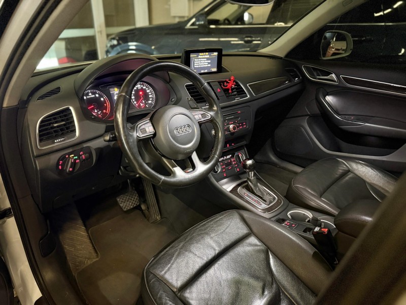 Q3 1.4 TFSI AMBIENTE GASOLINA 4P S TRONIC - 2016 - CAXIAS DO SUL