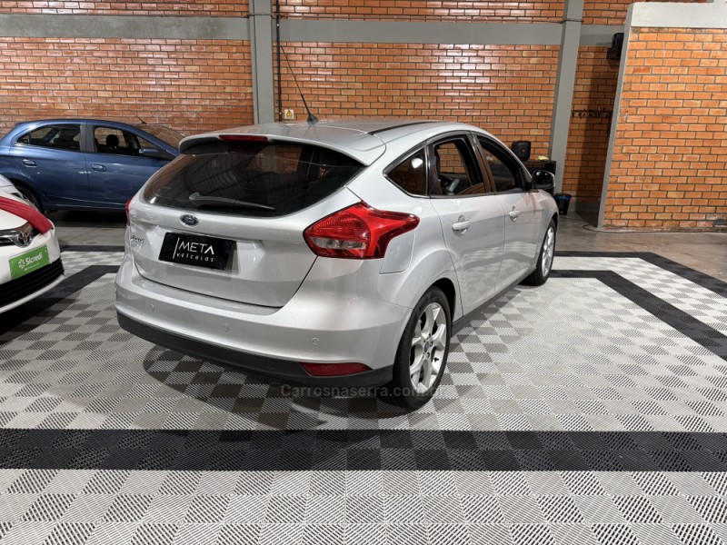 FOCUS 1.6 SE 16V FLEX 4P MANUAL - 2016 - BENTO GONçALVES