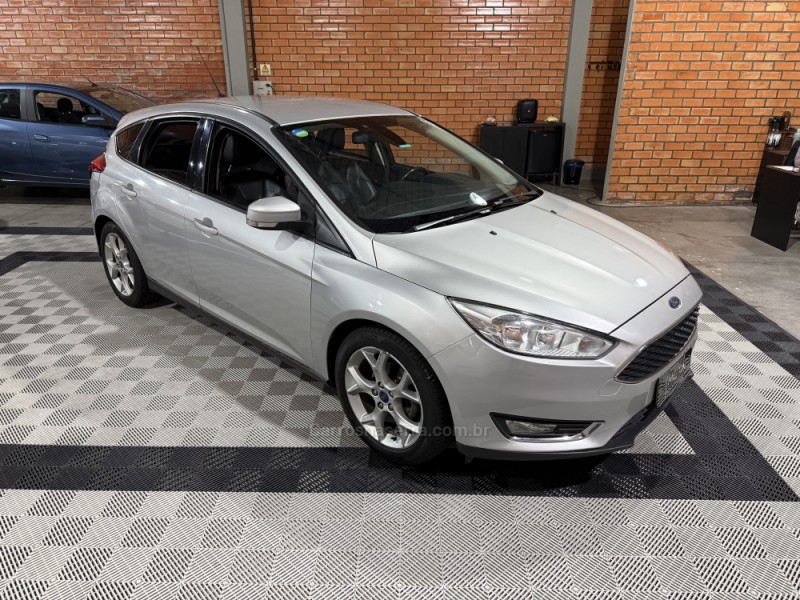 FOCUS 1.6 SE 16V FLEX 4P MANUAL - 2016 - BENTO GONçALVES