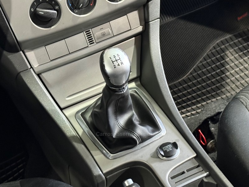 FOCUS 1.6 GLX 8V FLEX 4P MANUAL - 2012 - BENTO GONçALVES