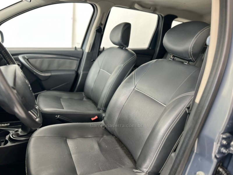 DUSTER 1.6 DYNAMIQUE 4X2 16V FLEX 4P MANUAL - 2014 - BENTO GONçALVES