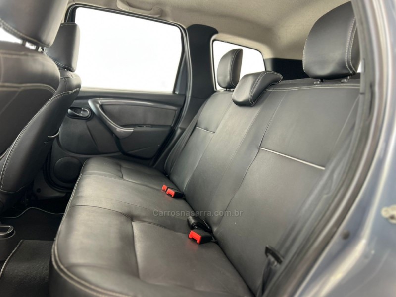 DUSTER 1.6 DYNAMIQUE 4X2 16V FLEX 4P MANUAL - 2014 - BENTO GONçALVES