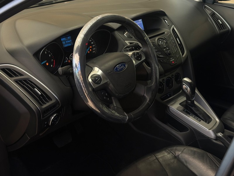 FOCUS 2.0 SE HATCH 16V FLEX 4P AUTO - 2014 - CARLOS BARBOSA