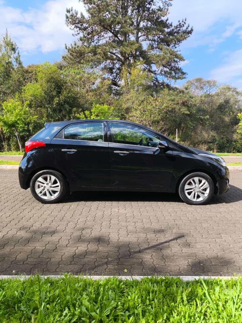 HB20 1.6 PREMIUM 16V FLEX 4P AUTOMÁTICO - 2014 - GUAPORé