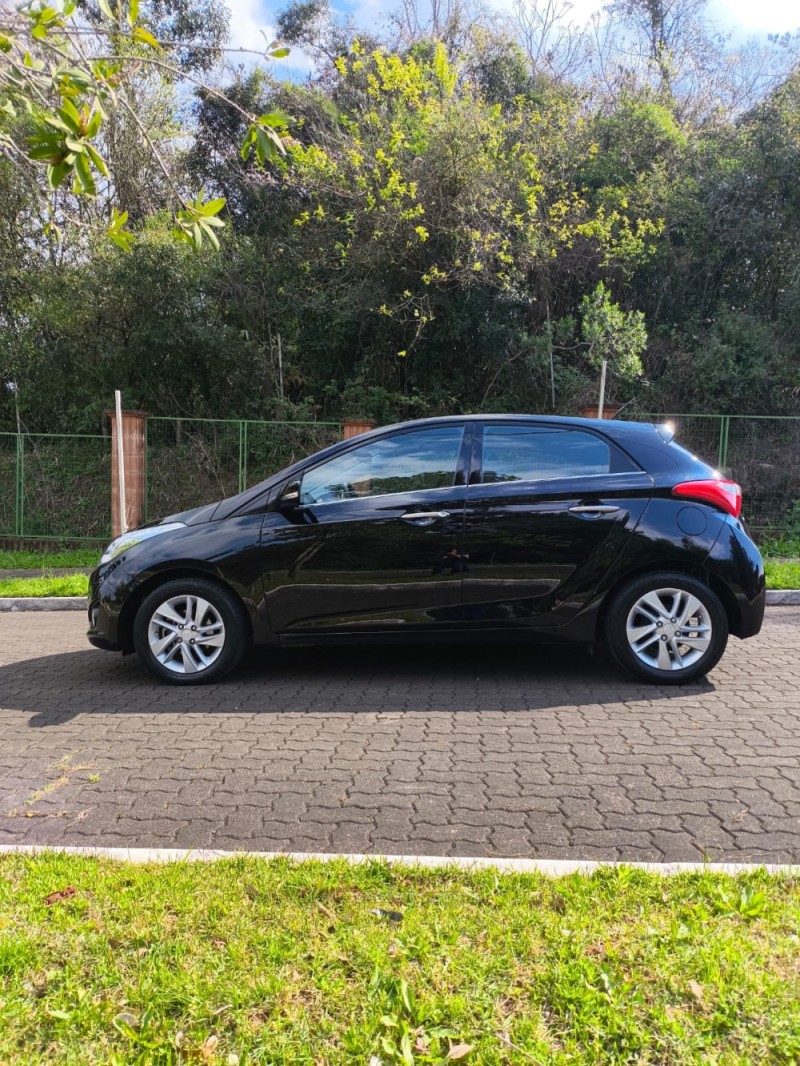 HB20 1.6 PREMIUM 16V FLEX 4P AUTOMÁTICO - 2014 - GUAPORé