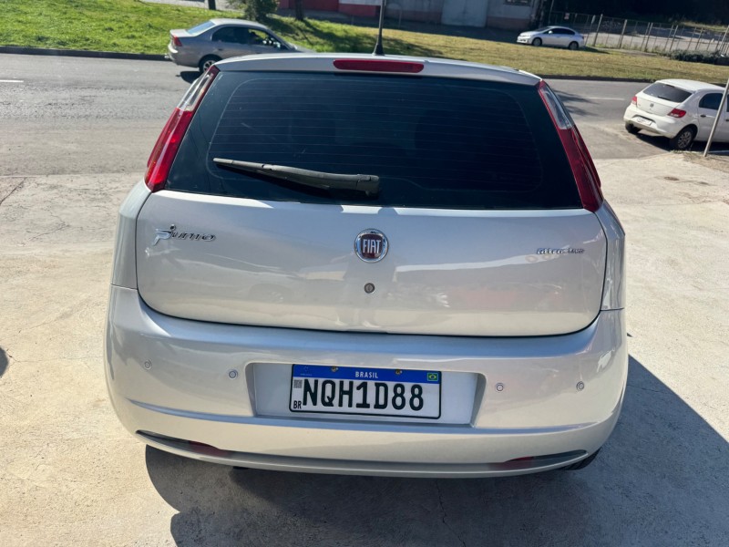 PUNTO 1.4 ATTRACTIVE ITALIA 8V FLEX 4P MANUAL - 2011 - CAXIAS DO SUL