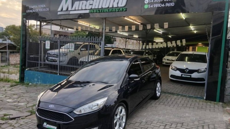 focus 2.0 se hatch 16v flex 4p auto 2017 caxias do sul