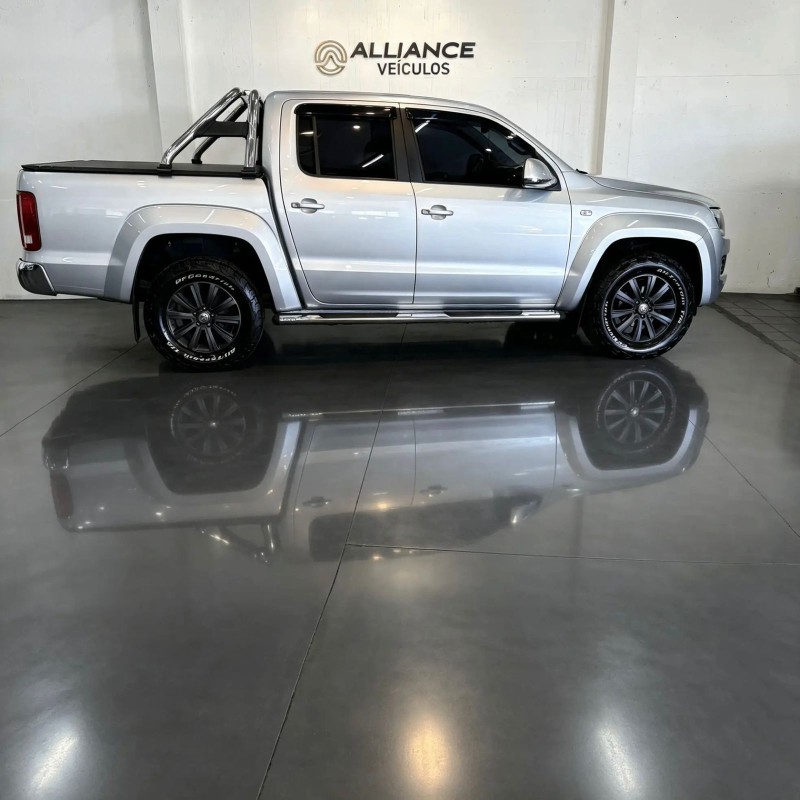 AMAROK 2.0 HIGHLINE 4X4 CD 16V TURBO INTERCOOLER DIESEL 4P AUTOMÁTICO - 2014 - CAXIAS DO SUL