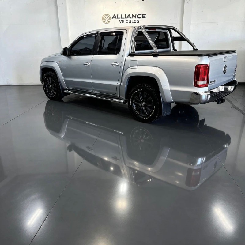 AMAROK 2.0 HIGHLINE 4X4 CD 16V TURBO INTERCOOLER DIESEL 4P AUTOMÁTICO - 2014 - CAXIAS DO SUL
