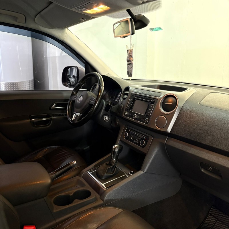 AMAROK 2.0 HIGHLINE 4X4 CD 16V TURBO INTERCOOLER DIESEL 4P AUTOMÁTICO - 2014 - CAXIAS DO SUL