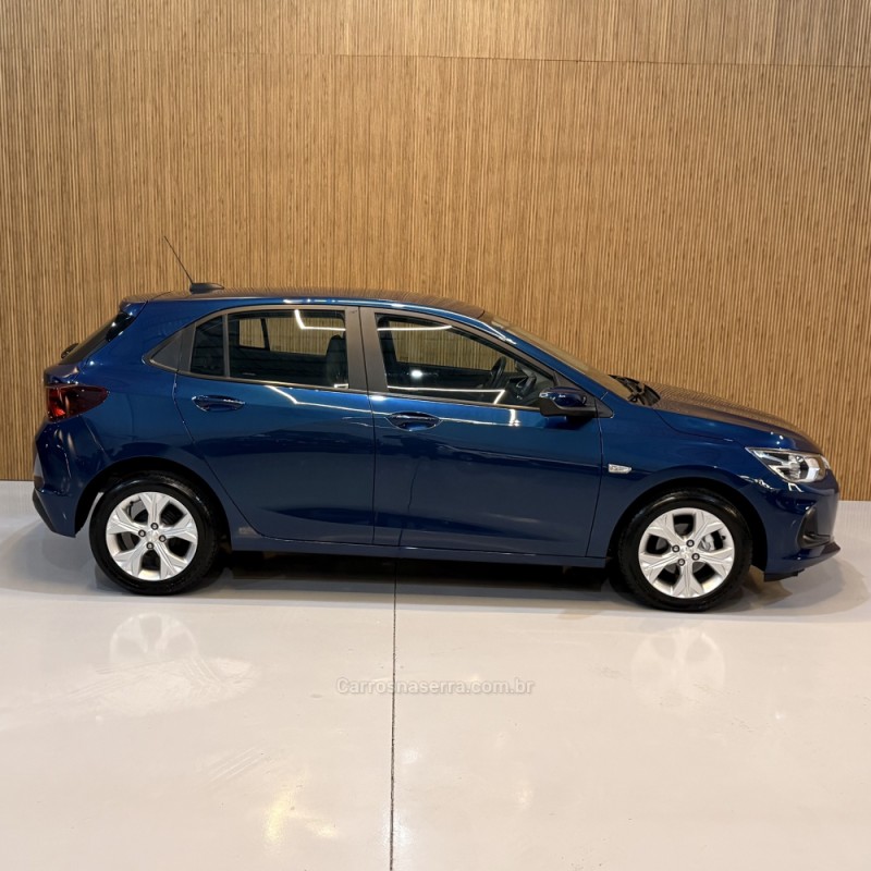 ONIX 1.0	LTZ PLUS 8V TURBO FLEX 4P AUTOMÁTICO - 2023 - BENTO GONçALVES