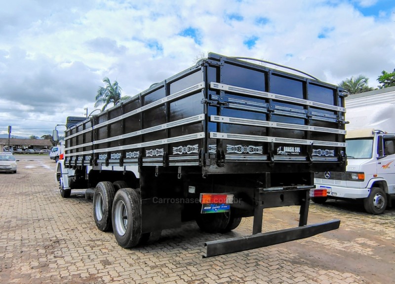 L-1620 3 EIXOS - 1997 - PORTãO