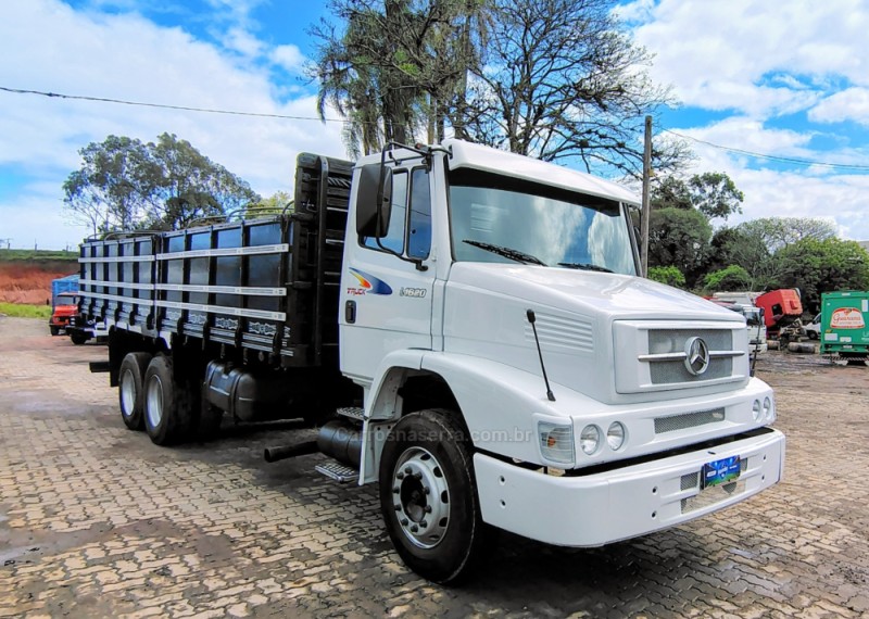 L-1620 3 EIXOS - 1997 - PORTãO