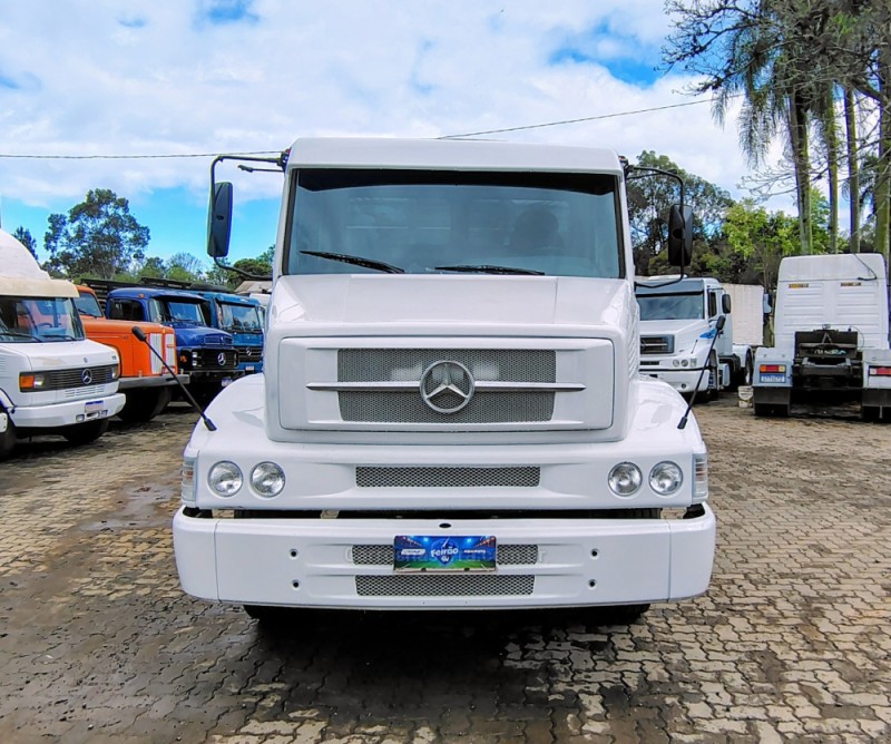 L-1620 3 EIXOS - 1997 - PORTãO