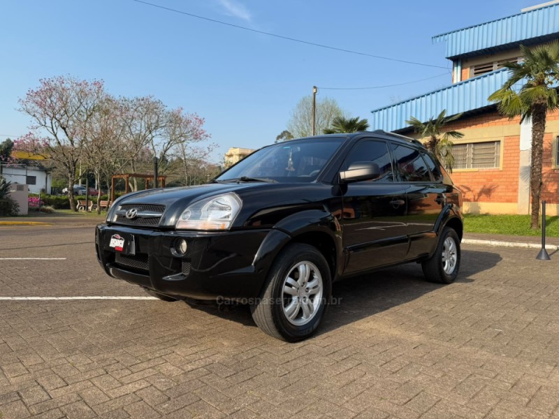 TUCSON 2.0 MPFI GLS 16V 143CV 2WD GASOLINA 4P AUTOMÁTICO - 2008 - BROCHIER