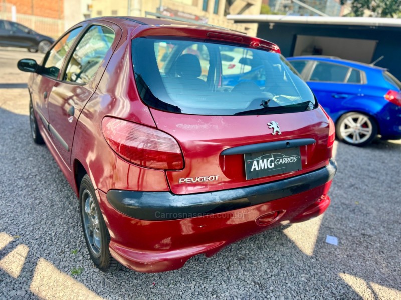 206 1.0 SELECTION 16V GASOLINA 4P MANUAL - 2004 - CAXIAS DO SUL