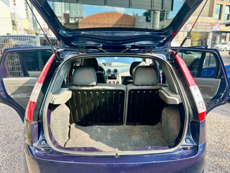 FIESTA 1.0 EDGE 8V GASOLINA 4P MANUAL - 2003 - CAXIAS DO SUL