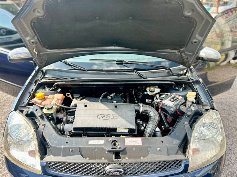 FIESTA 1.0 EDGE 8V GASOLINA 4P MANUAL - 2003 - CAXIAS DO SUL