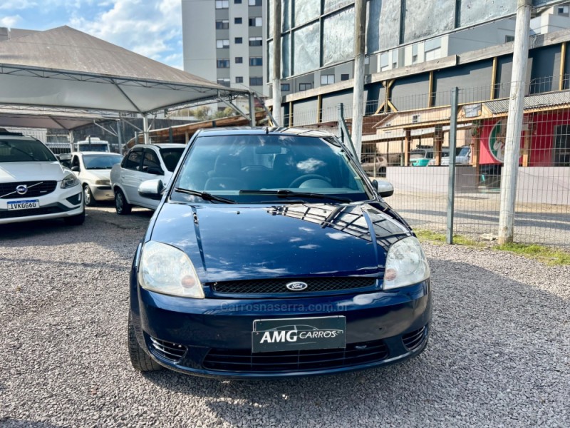 FIESTA 1.0 EDGE 8V GASOLINA 4P MANUAL - 2003 - CAXIAS DO SUL