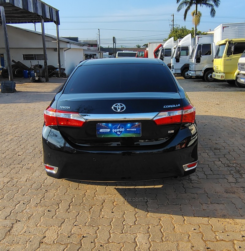 COROLLA 1.8 GLI 16V FLEX 4P AUTOMÁTICO - 2017 - PORTãO