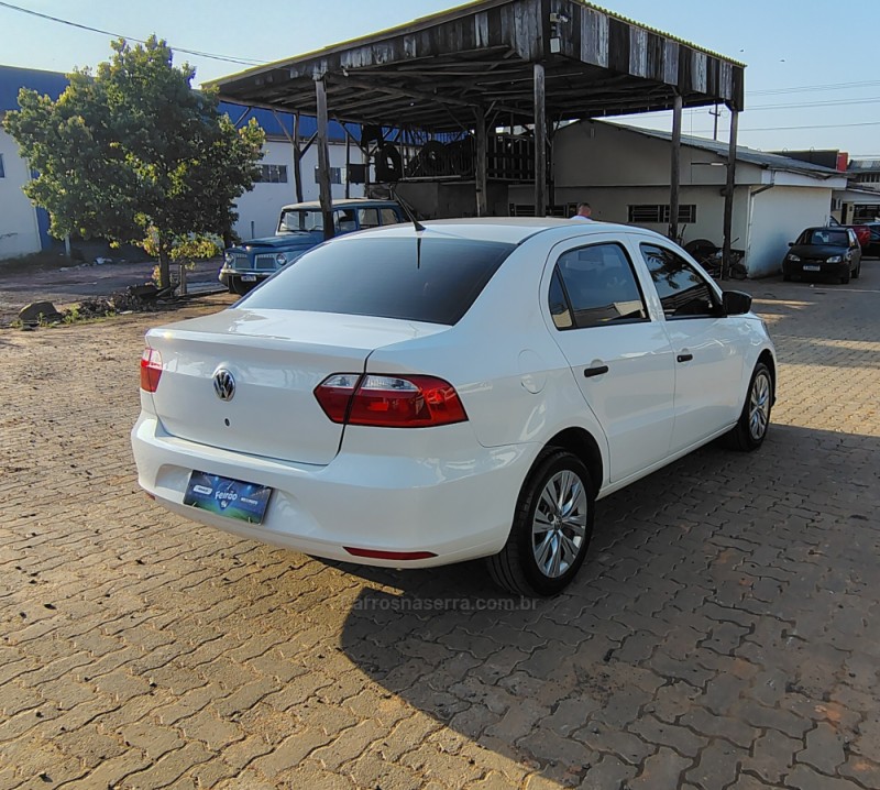 VOYAGE 1.0 I TREND 16V FLEX 4P MANUAL - 2022 - PORTãO