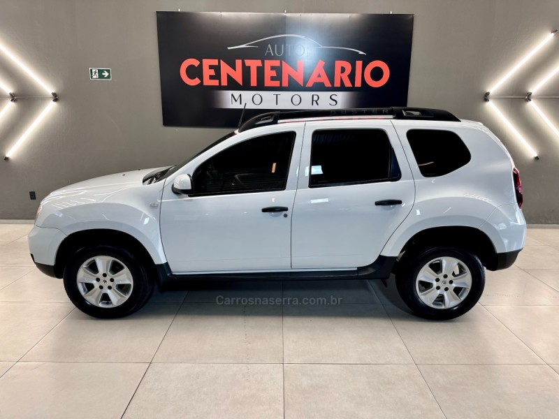 DUSTER 1.6 4X2 16V FLEX 4P MANUAL - 2016 - SAPIRANGA
