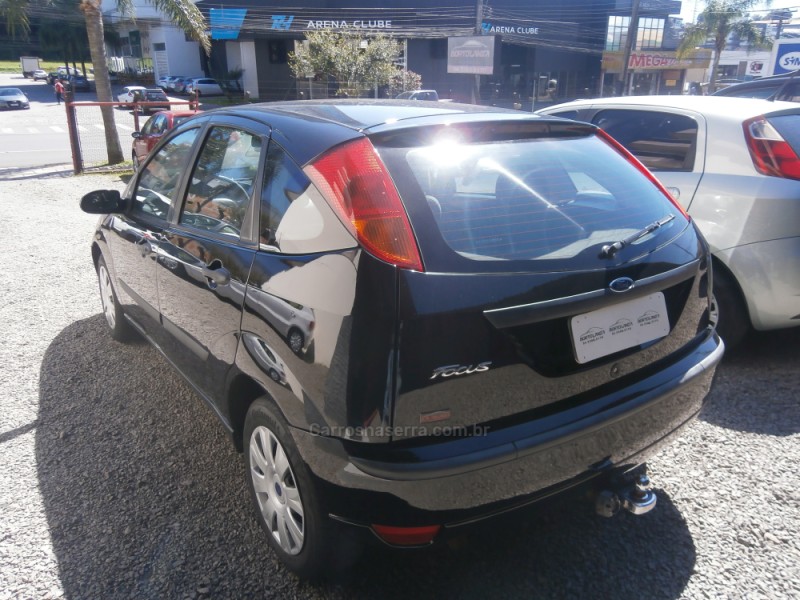 FOCUS 1.6 GL 8V GASOLINA 4P MANUAL - 2007 - FARROUPILHA