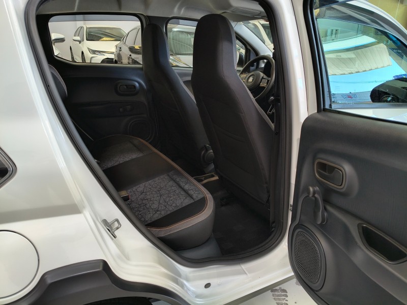MOBI 1.0 TREKKING 8V FLEX 4P MANUAL - 2025 - BENTO GONçALVES