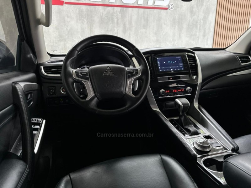 PAJERO SPORT 2.4 HPE-S 4X4 DIESEL 4P AUTOMÁTICO - 2023 - NOVO HAMBURGO