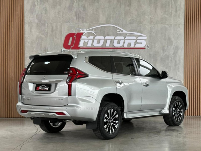 PAJERO SPORT 2.4 HPE-S 4X4 DIESEL 4P AUTOMÁTICO - 2023 - NOVO HAMBURGO