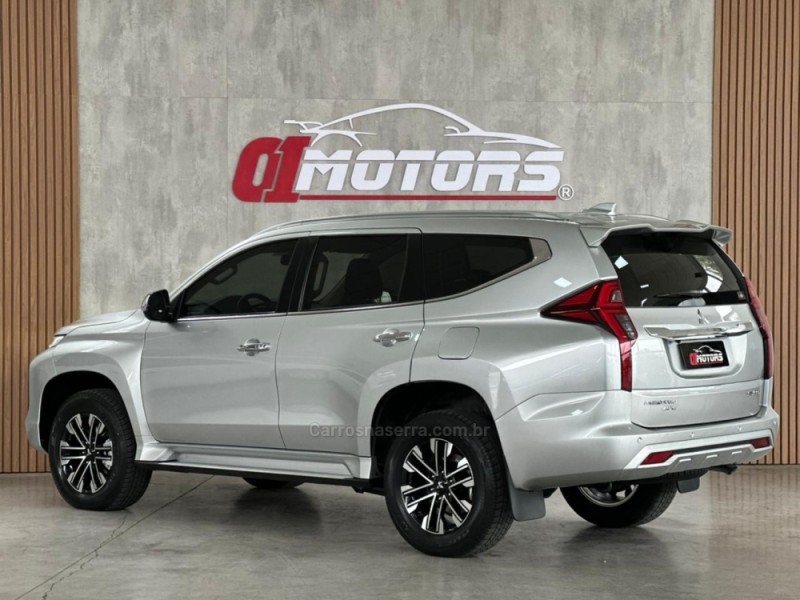PAJERO SPORT 2.4 HPE-S 4X4 DIESEL 4P AUTOMÁTICO - 2023 - NOVO HAMBURGO