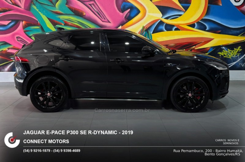 E-PACE 2.0 16V P300 R-DYNAMIC SE AWD GASOLINA 4P AUTOMÁTICO - 2019 - BENTO GONçALVES